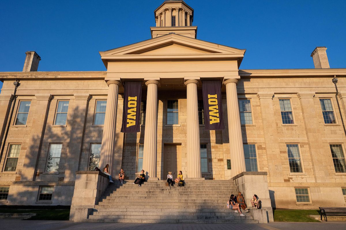 Image: Sunny Old Capitol