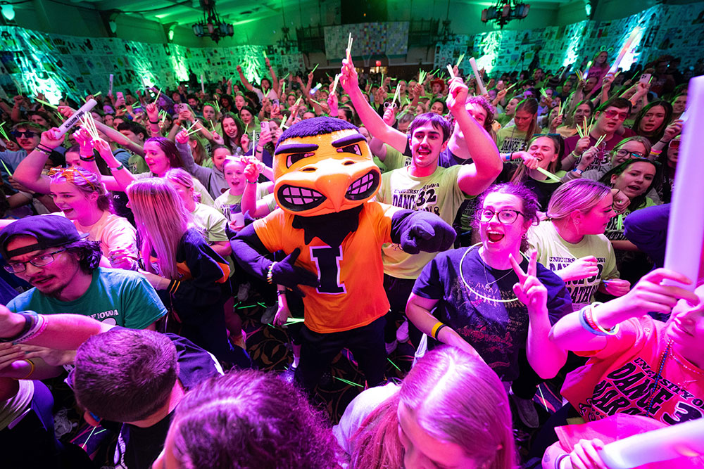 image of students dancing with Herky at the Dance Marathon Big Event