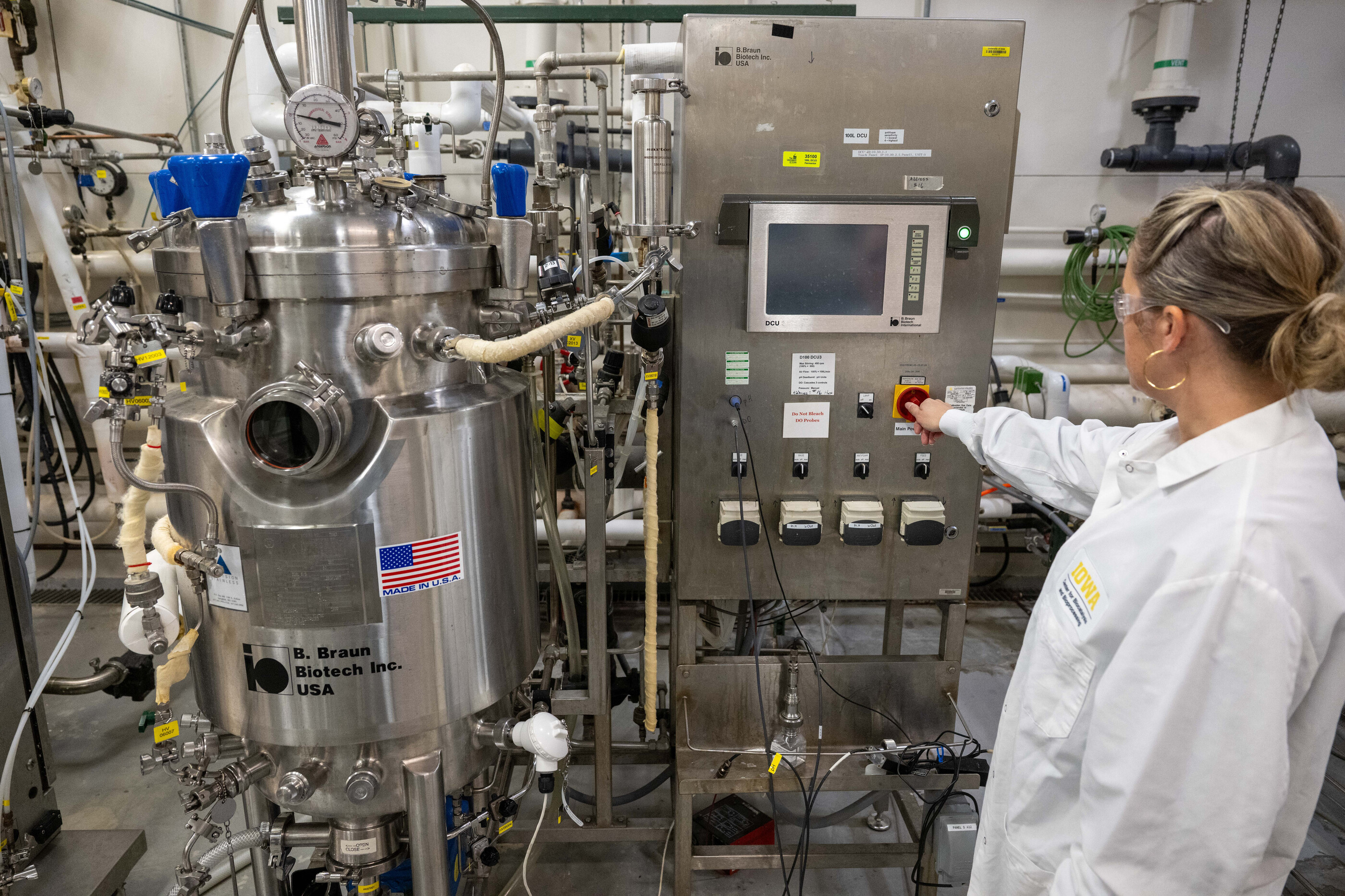 Center for Biocatalysis and Bioprocessing fermentation vessel