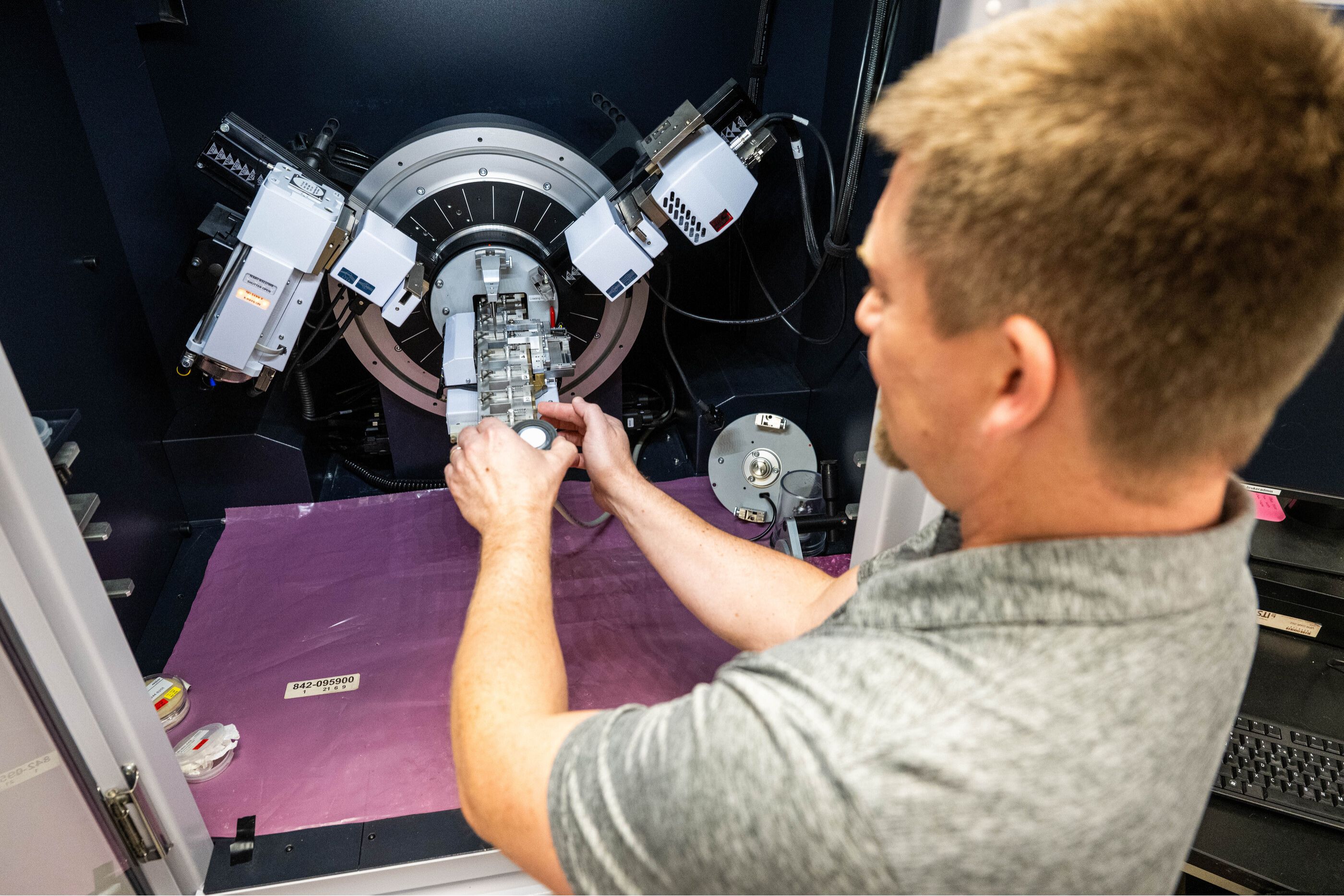 person uses technology in MATFab